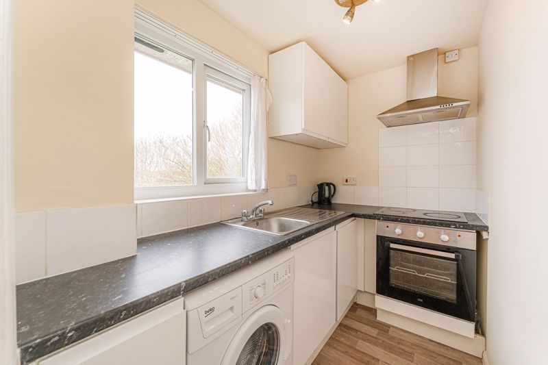 Property photo 3 of 13 Photo 6