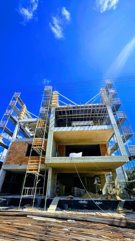 Property photo 2 of 22