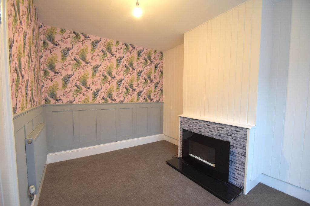 Property photo 2 of 10 Picture No. 12