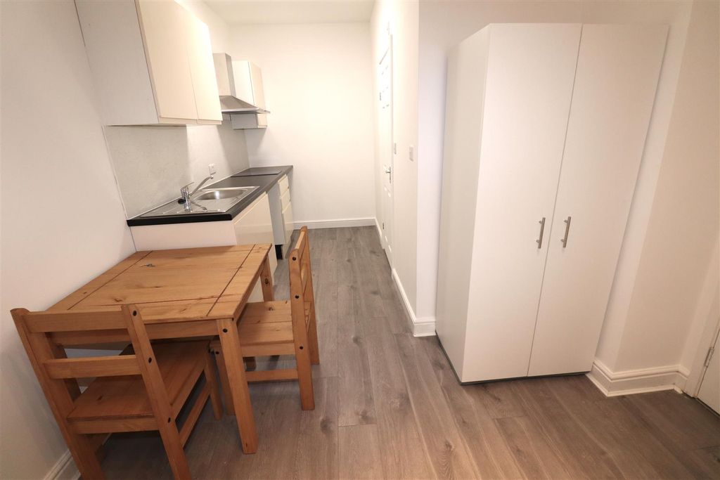 Property photo 3 of 8 Img_4134.Jpg