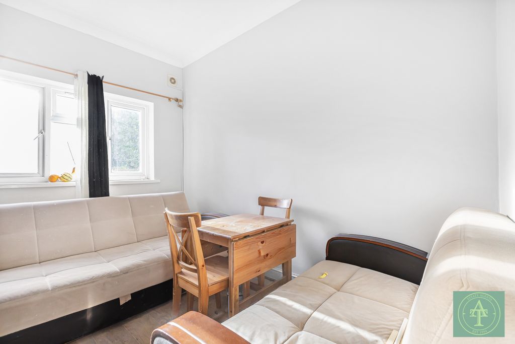 Property photo 3 of 14 Gallery