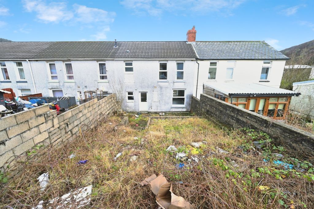 Property photo 3 of 16