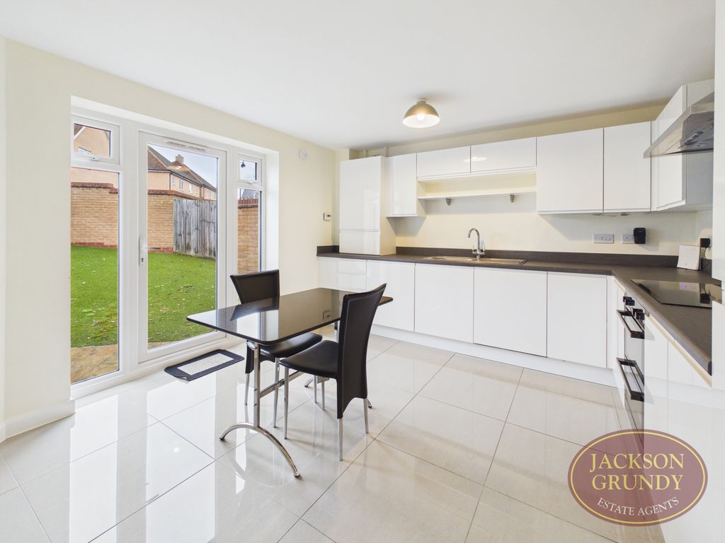 Property photo 2 of 13 Einstein Crescent