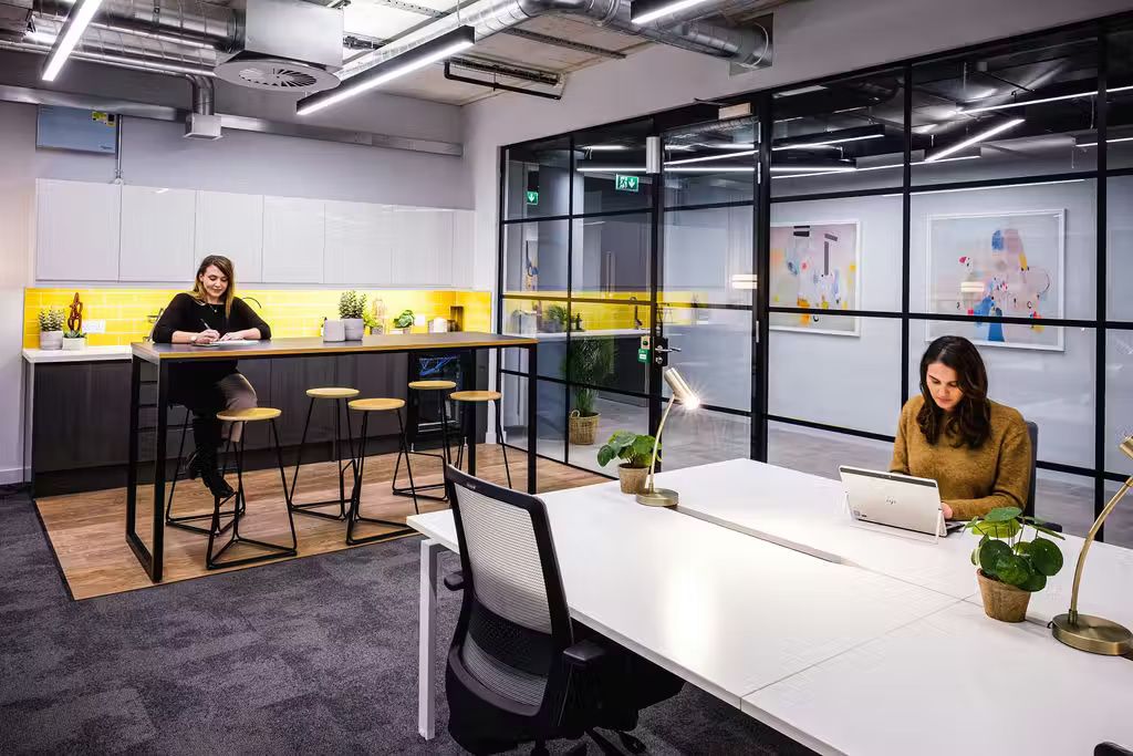 Property photo 2 of 7 Breakout Space