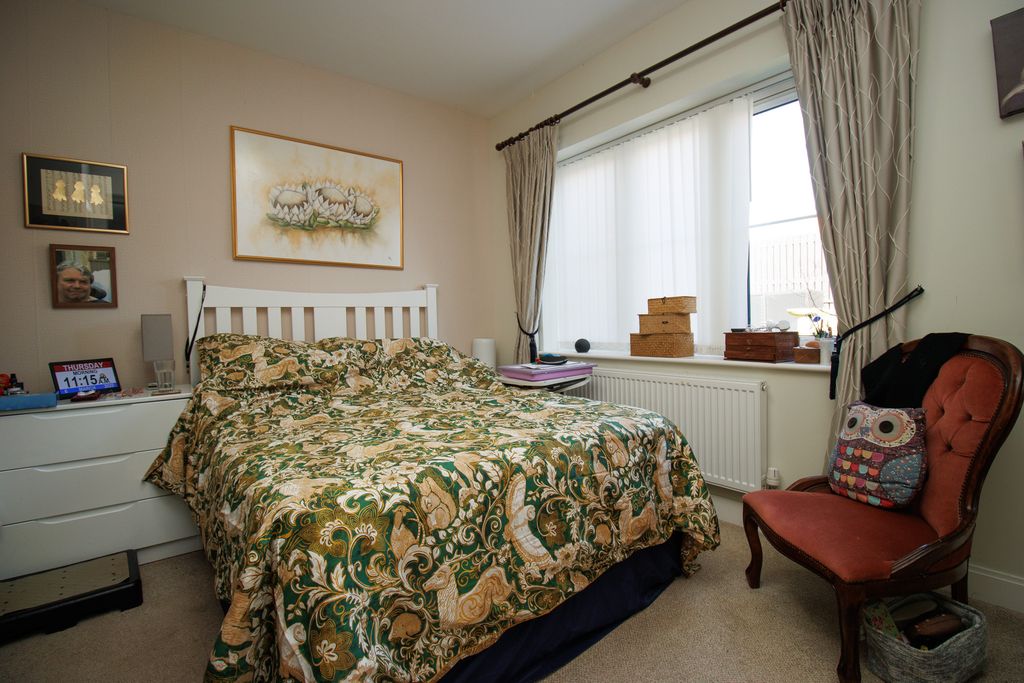 Additional image 8 of 2 bed semi-detached bungalow for saleChantry Gardens, Filey YO14