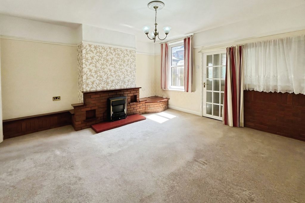 Property photo 2 of 10 Living Room