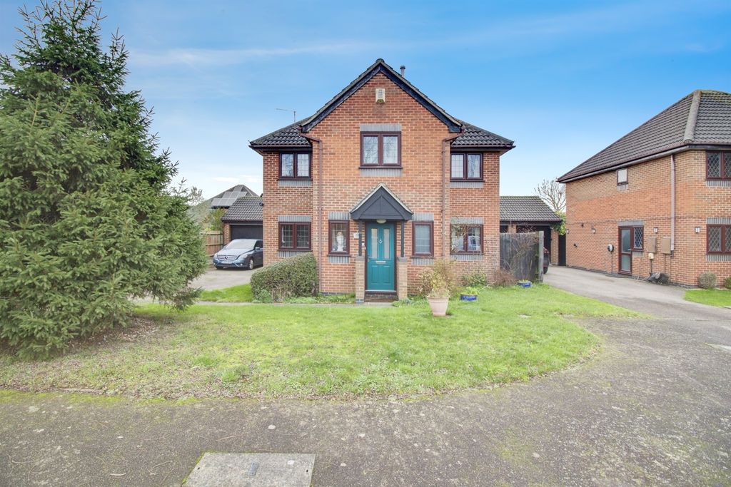 Property photo 1 of 27