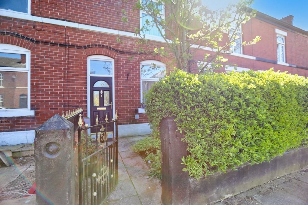 Property photo 2 of 14