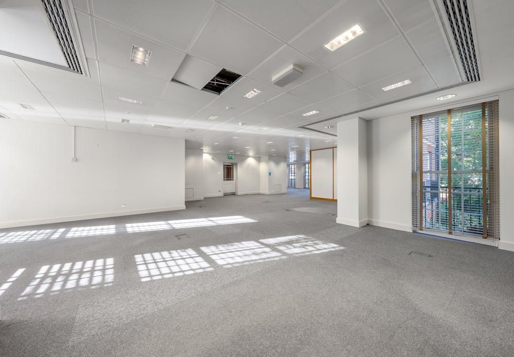 Property photo 3 of 8 76 Crown Road Inta.Jpg