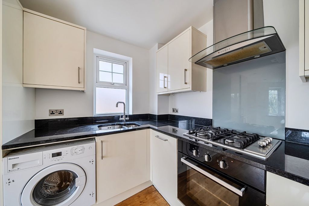 Property photo 3 of 15 Picture No. 11