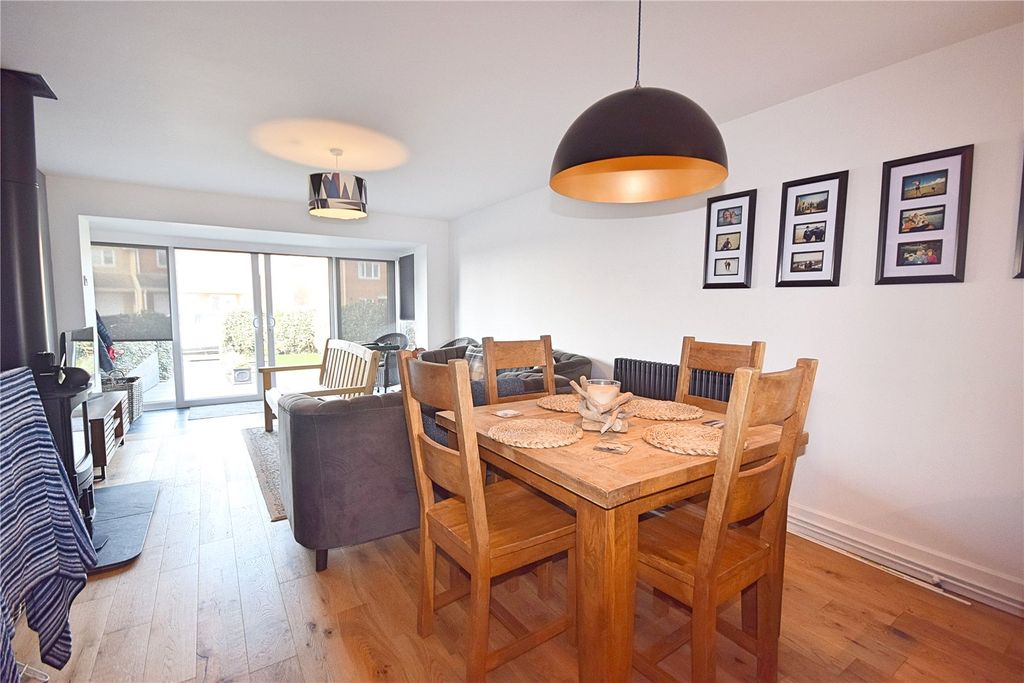 Property photo 2 of 13 Picture No. 04