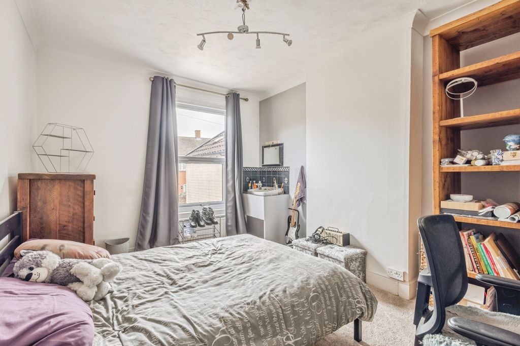 Additional image 14 of 4 bed terraced house for saleChurch Street, Highbridge TA9