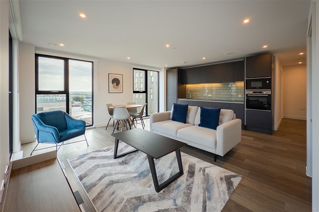 Property photo 1 of 11 (Main)
