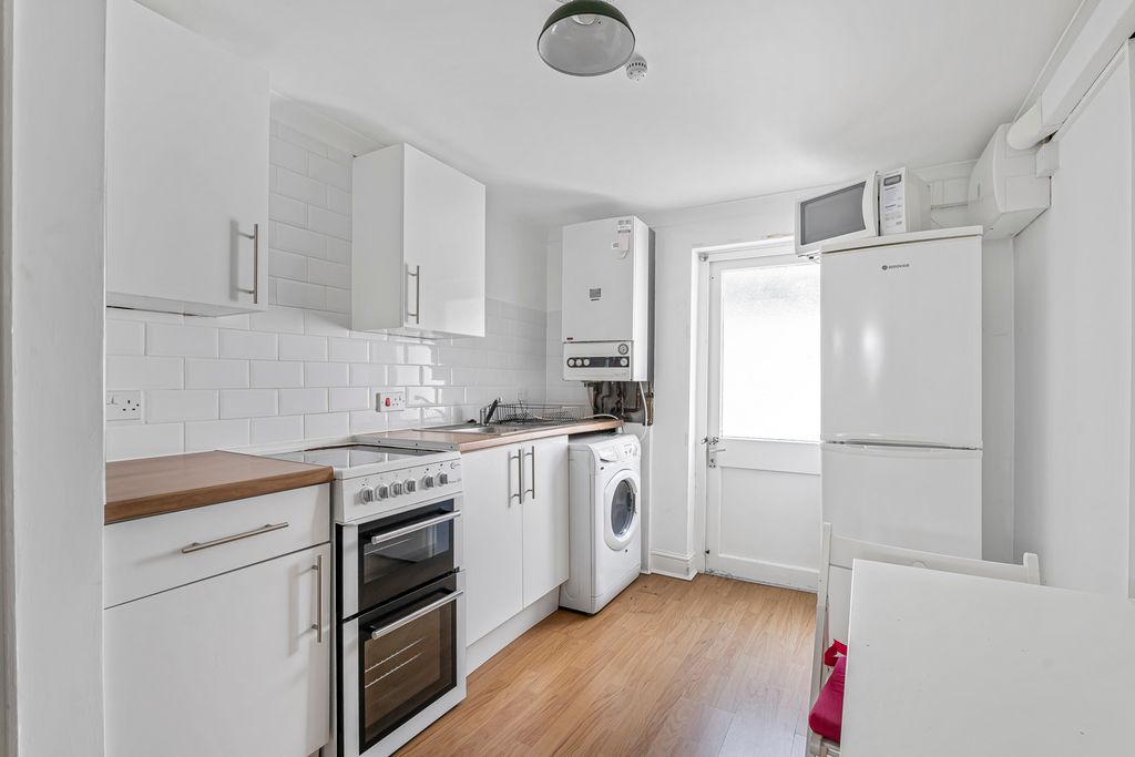 Property photo 2 of 13 Kitchen