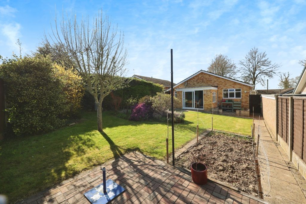 Property photo 2 of 16 4258532