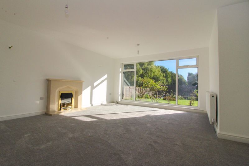 Property photo 2 of 11 Photo 3