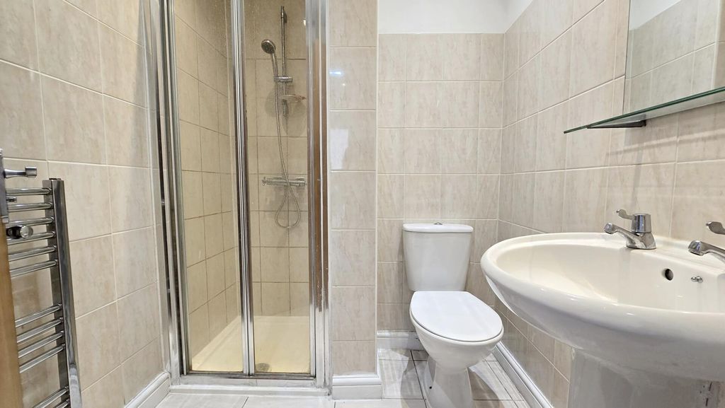 Property photo 3 of 5 Bathroom