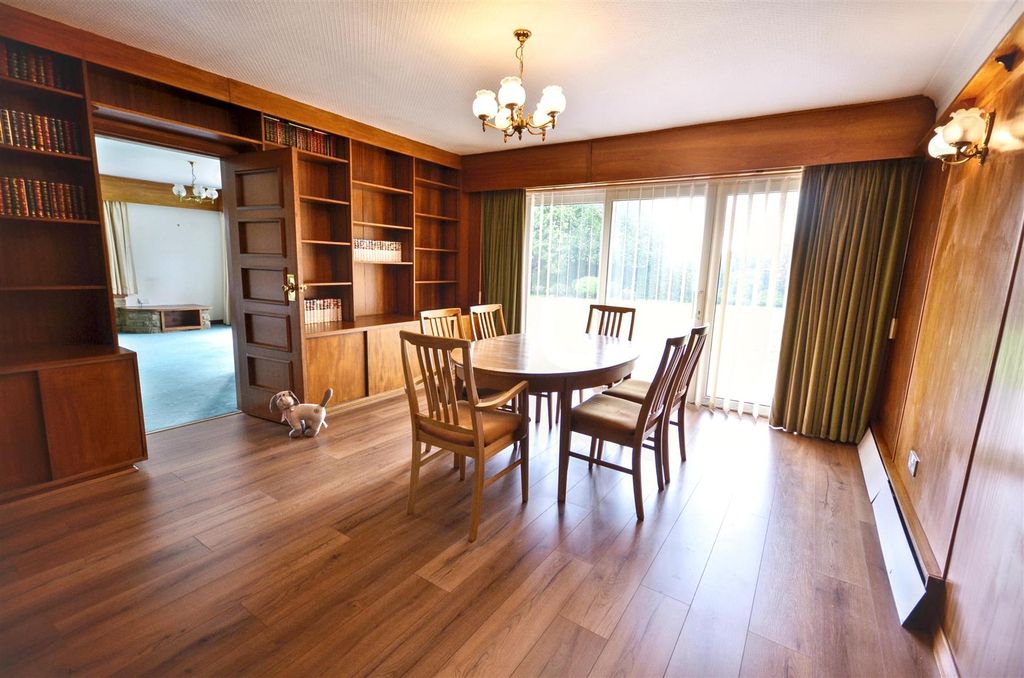 Property photo 3 of 29 Dining Room