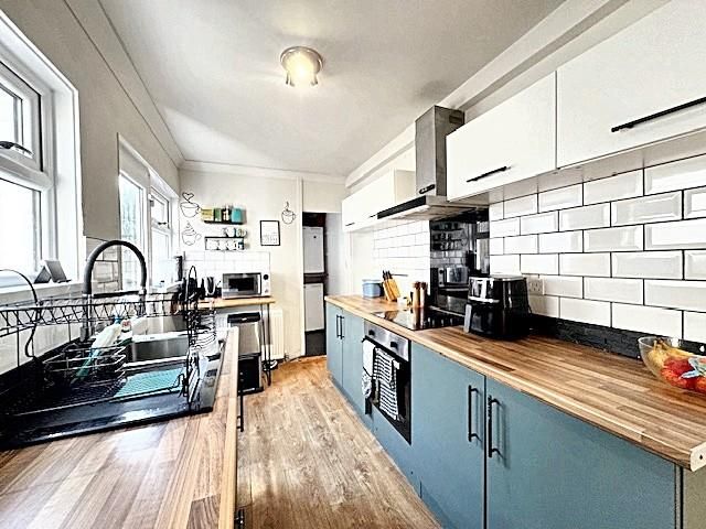 Property photo 3 of 22 Img_5893 (1).Jpg