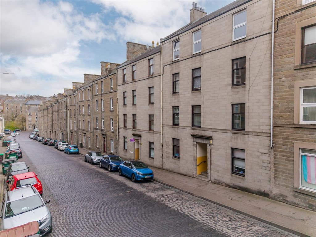 Property photo 1 of 14 17C Rosefield Street Dundee-2.Jpg