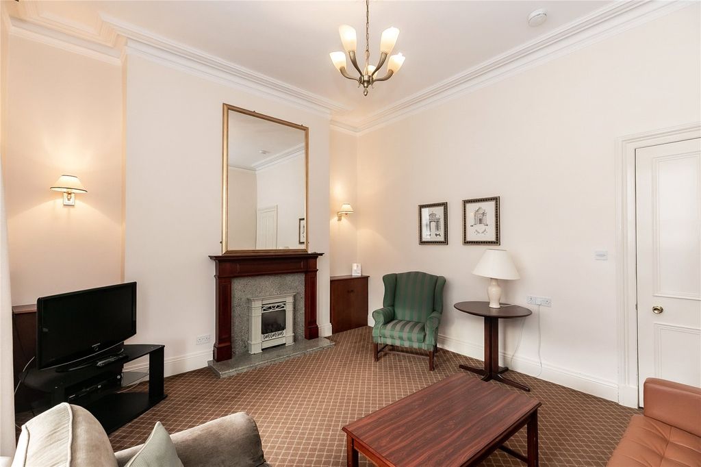 Property photo 3 of 8 Photo 3