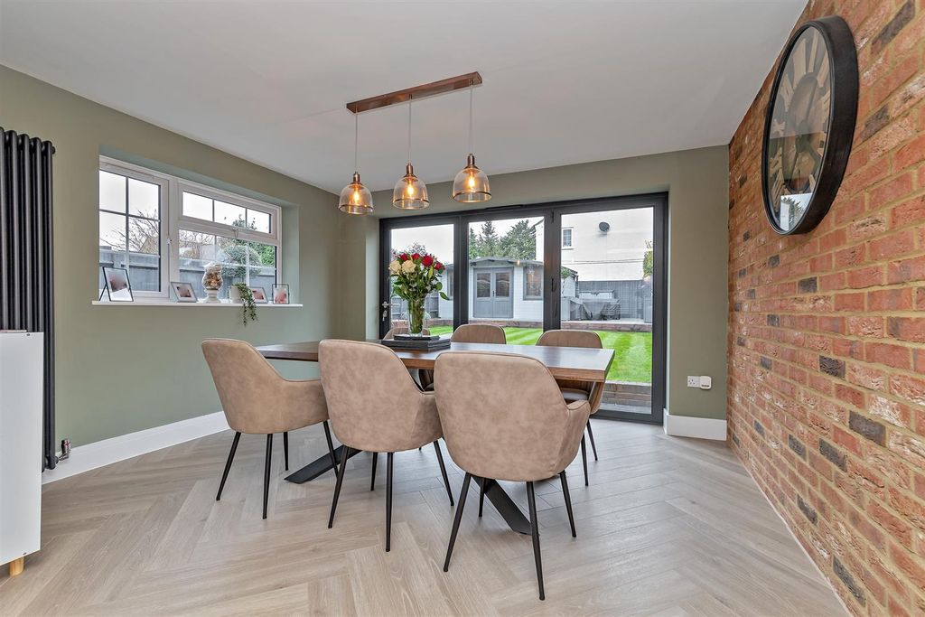 Property photo 3 of 27 80Boundarylane-24.Jpg