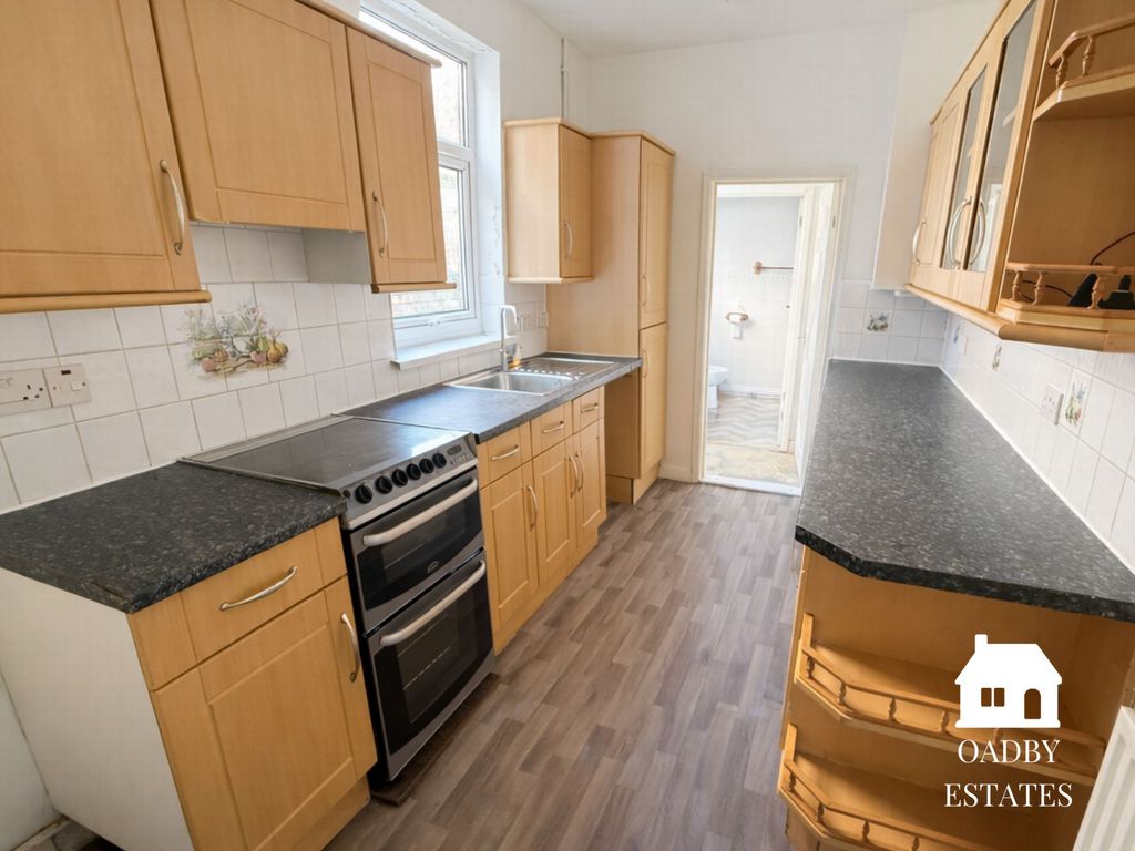 Property photo 3 of 10 Photo 4