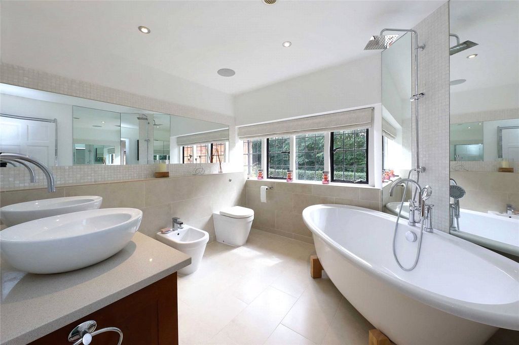 Additional image 17 of 7 bed detached house for saleHall Place Lane, Burchetts Green, Maidenhead, Berkshire SL6