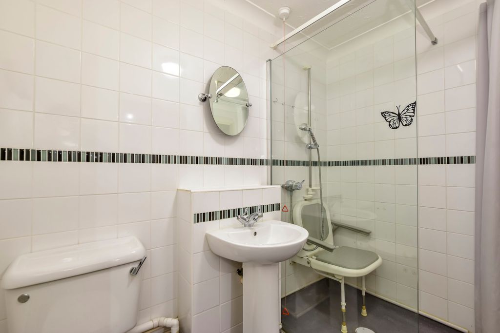 Additional image 5 of 1 bed property for saleThe Crescent, Abbots Langley WD5