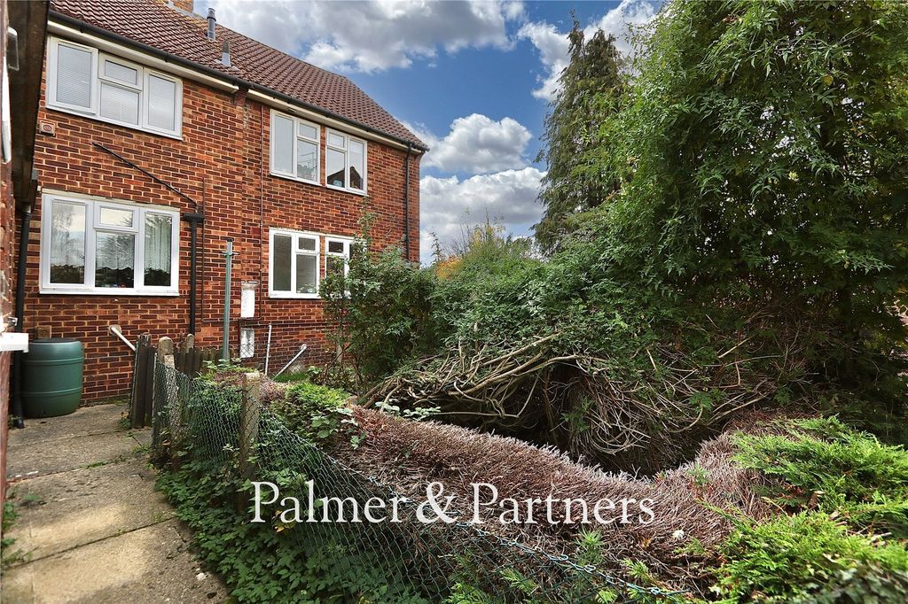 Property photo 3 of 9 Picture No. 06