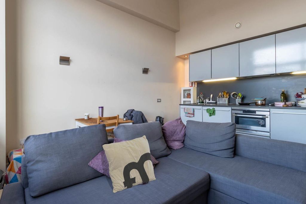 Property photo 1 of 10 Living Area
