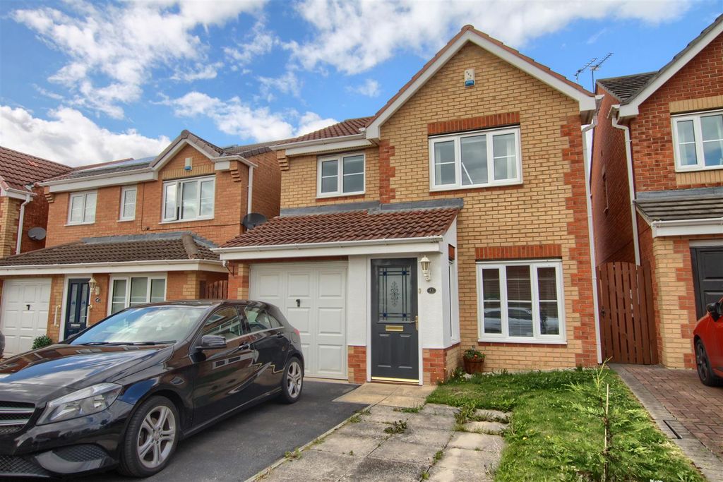 Property photo 1 of 9