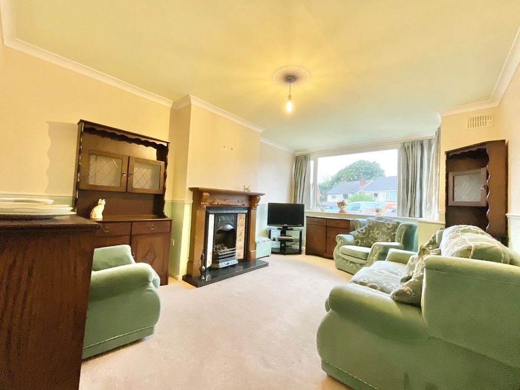 Property photo 2 of 30