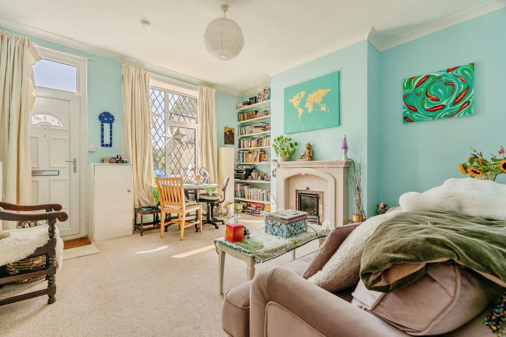 Property photo 2 of 12 Pbox-Img.Jpg