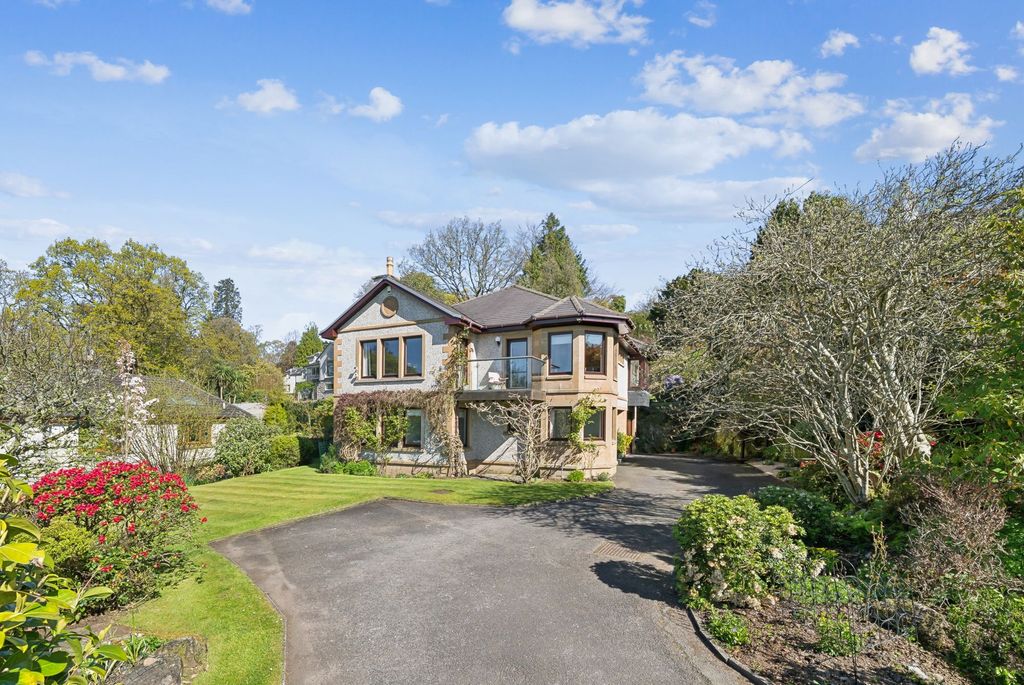 Property photo 1 of 39