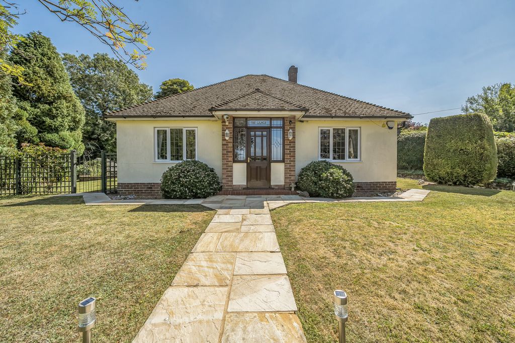 Property photo 1 of 20 External