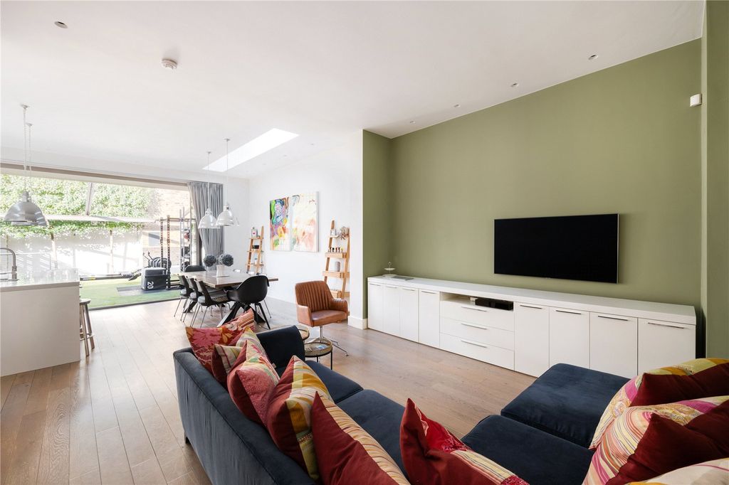 Property photo 2 of 20 Picture No. 03