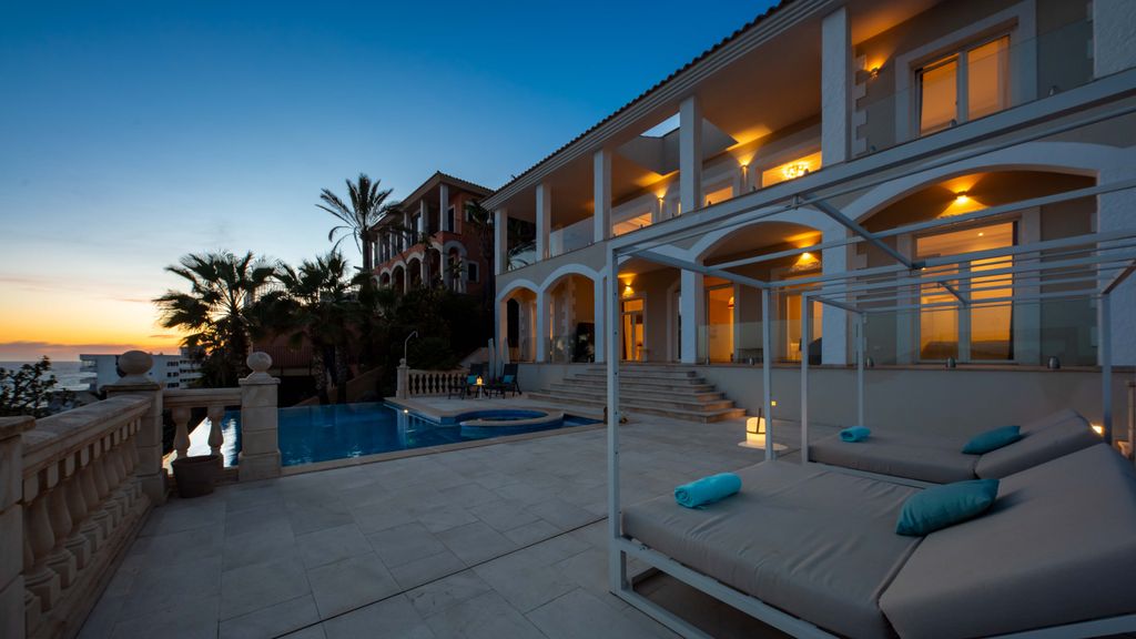 Property photo 2 of 33 02-81327 Small-50.Jpg