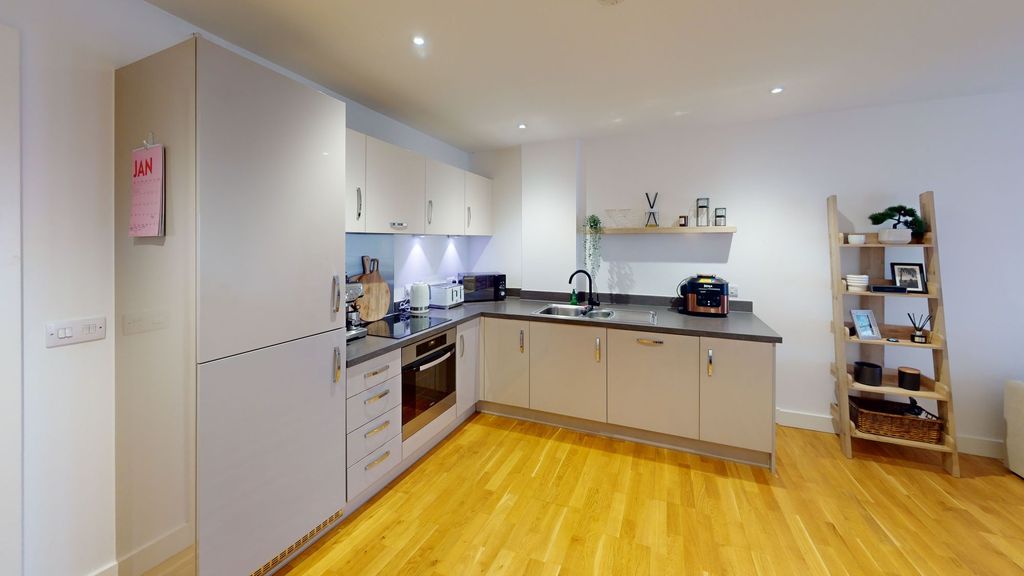 Property photo 3 of 20