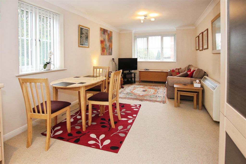 Property photo 2 of 21 Open Plan Fitted Kitchen / Lounge Diner