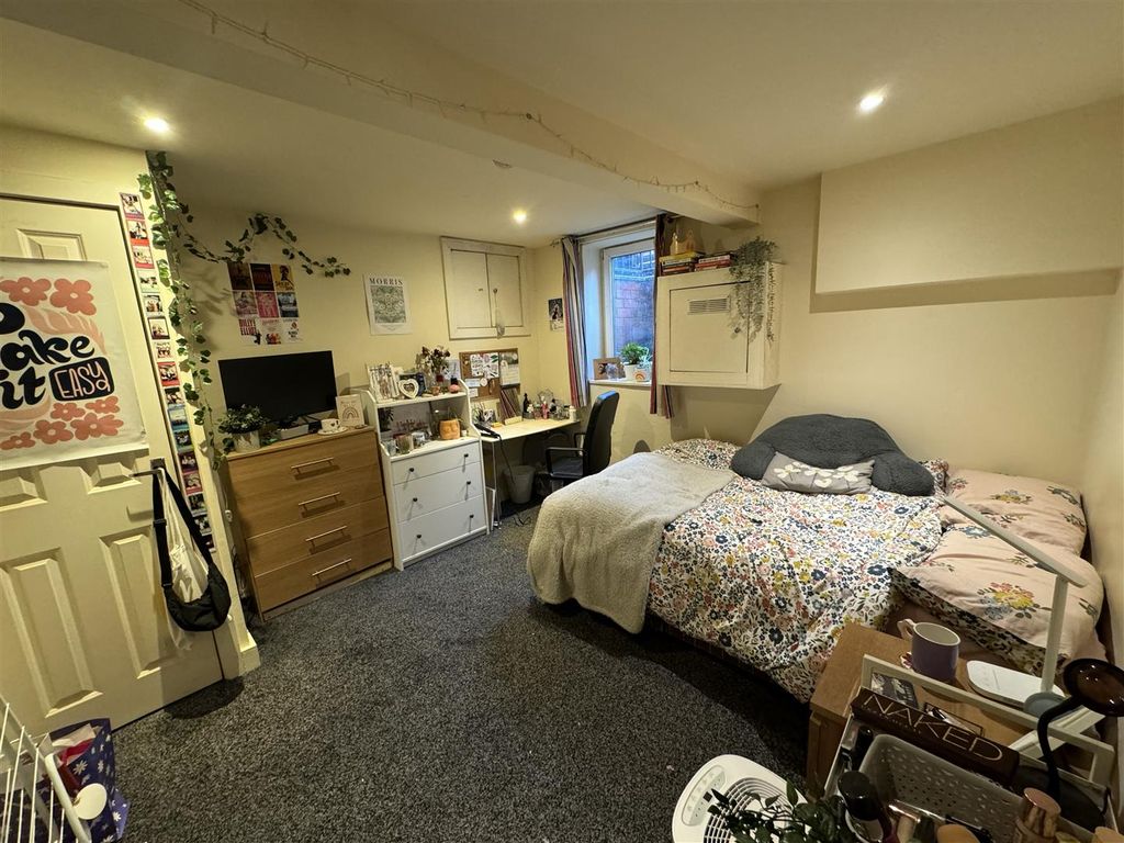 Property photo 3 of 9 Image00027.Jpeg