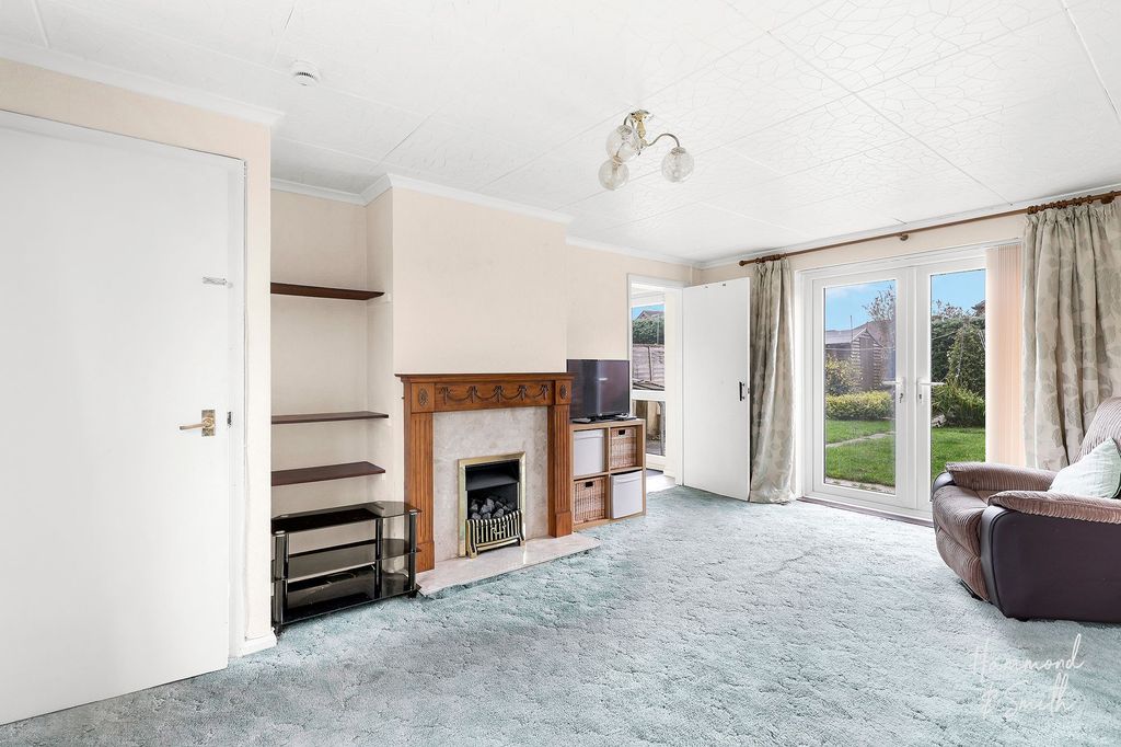 Property photo 3 of 18