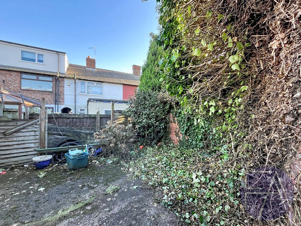 Property photo 2 of 2 4717072