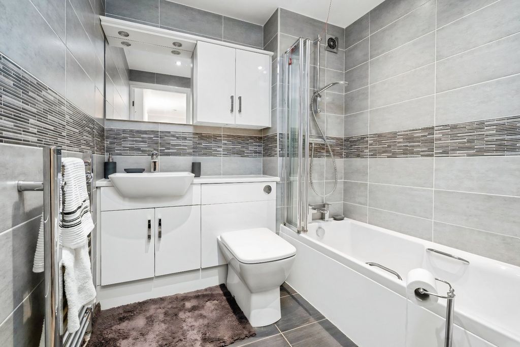 Property photo 3 of 12 Picture No. 36