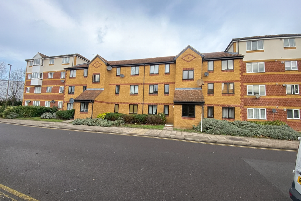 Property photo 1 of 5 Front (Exterior)