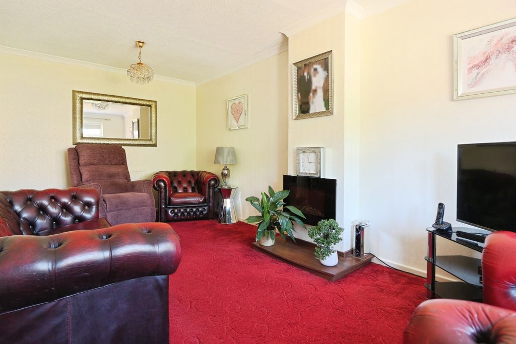 Property photo 3 of 10 3927499