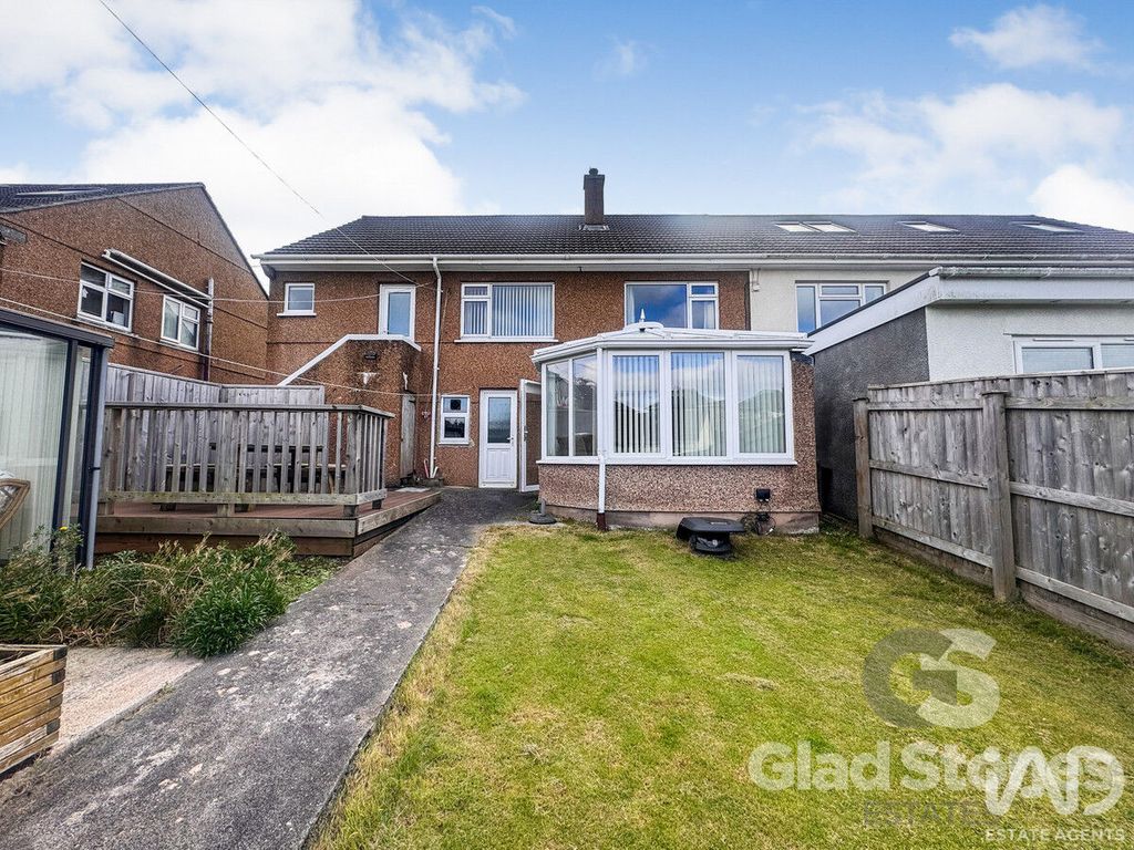 Property photo 1 of 26