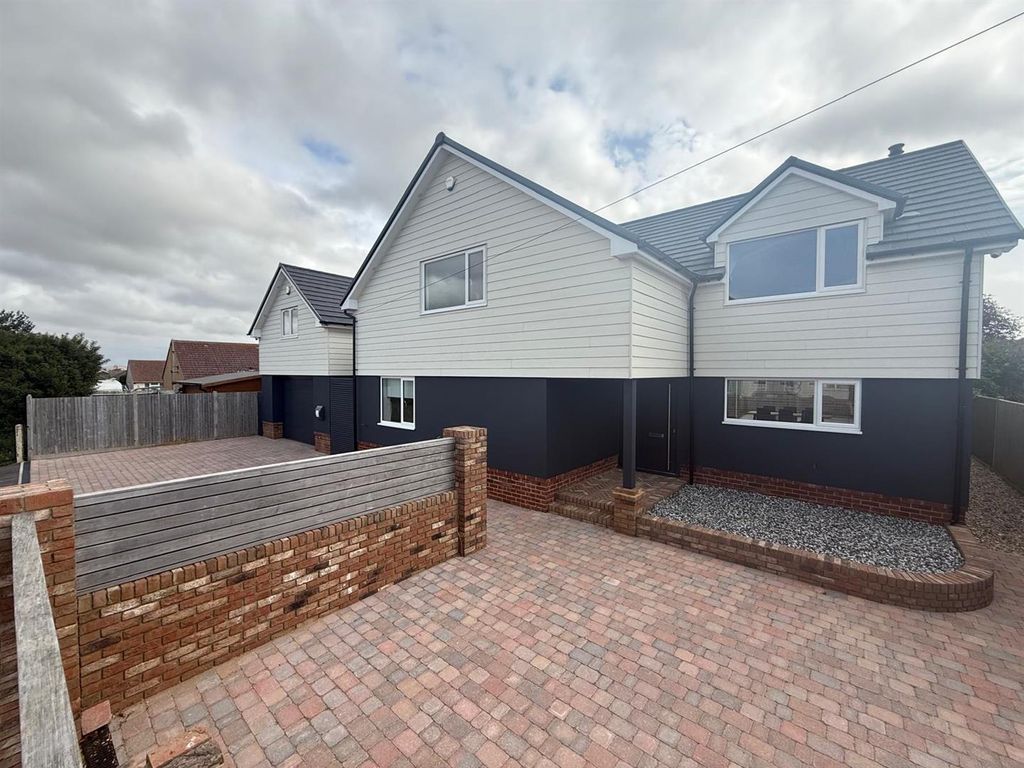 Property photo 1 of 35 1Fb6997c-ce16-4611-B044-6647911F2A23.Jpg