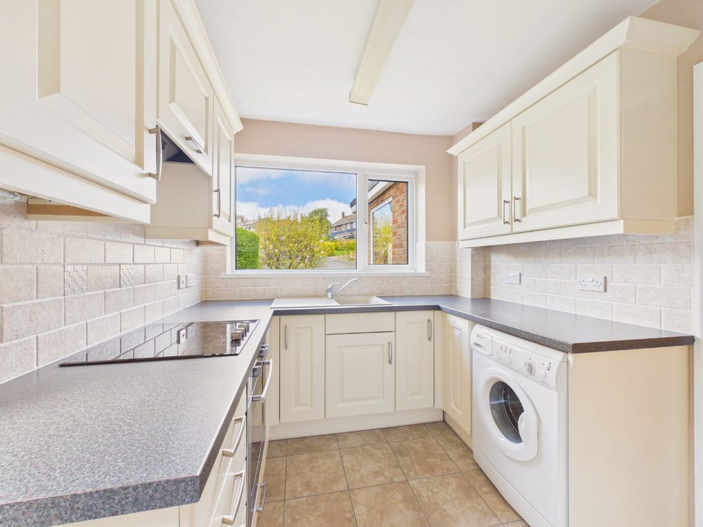 Property photo 2 of 19 3931835