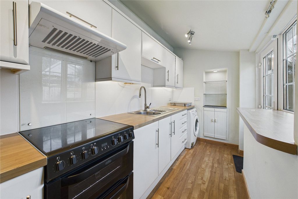 Property photo 3 of 10 Picture No. 01